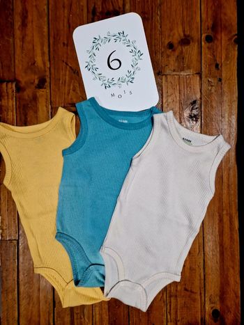 Lot de 3 bodies sans manches