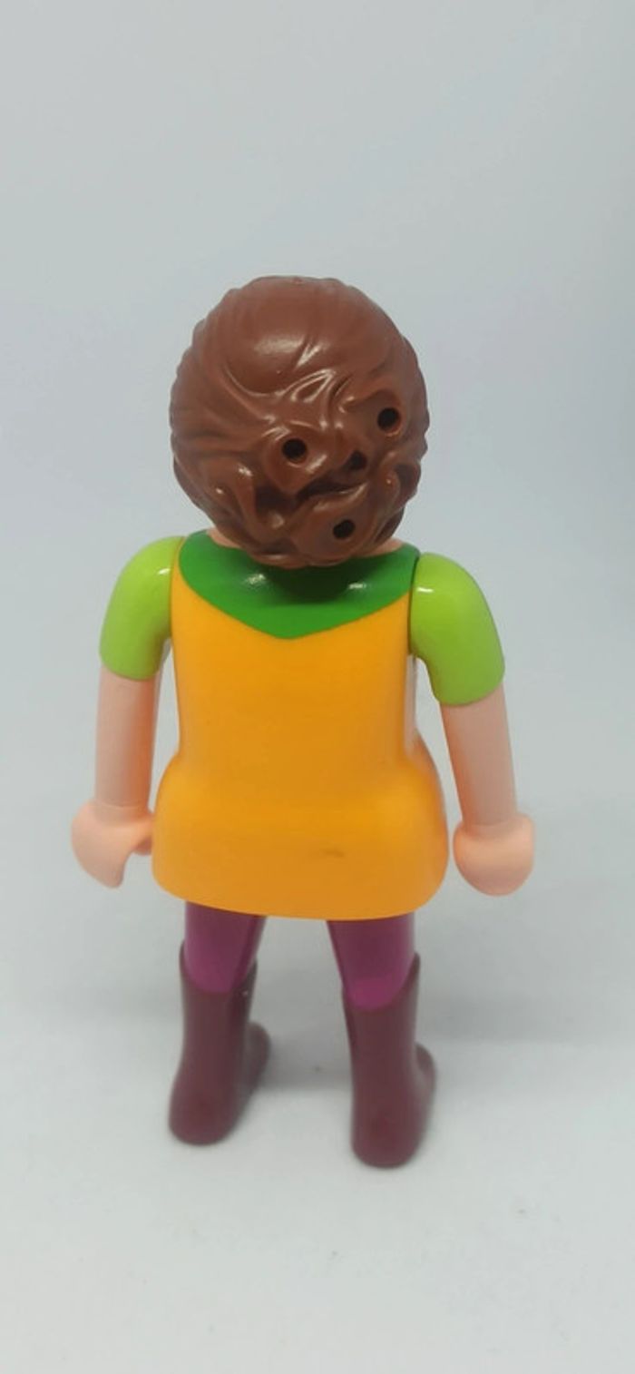 Femme avec bottes et pantalon violet playmobil - photo numéro 3