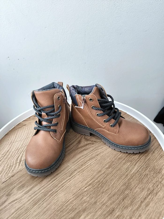 Bottines taille 28 bristol neuve