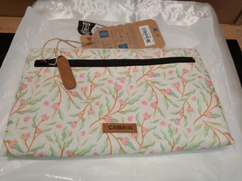 Pochette Cabaïa neuve fleurs