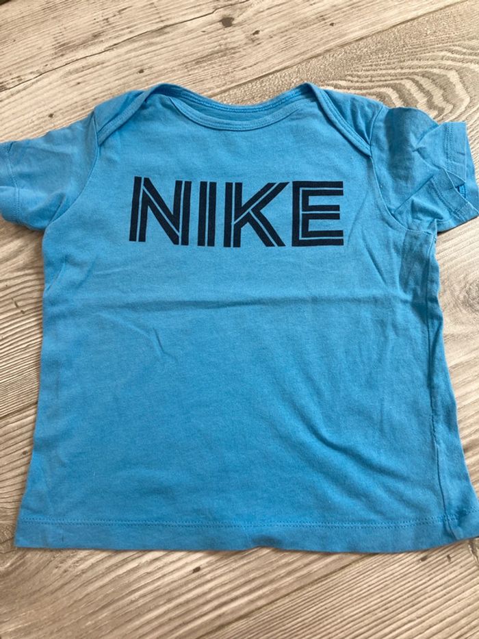 Lot t-shirt manches courtes 2 ans (lot 2-5) - photo numéro 2