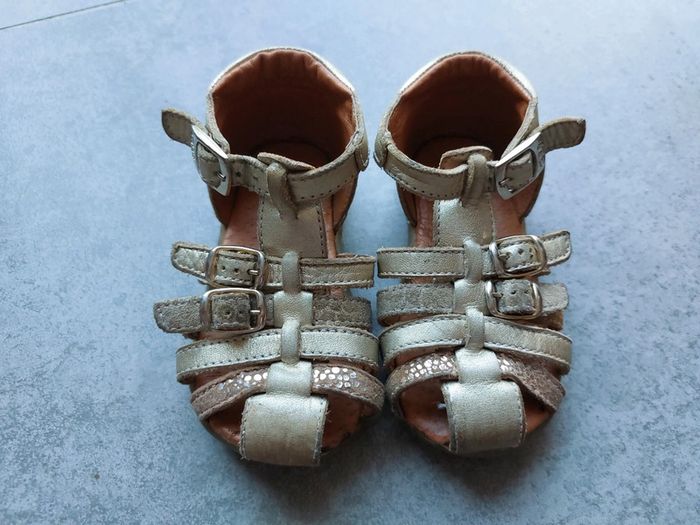 Sandales dorées - photo numéro 3