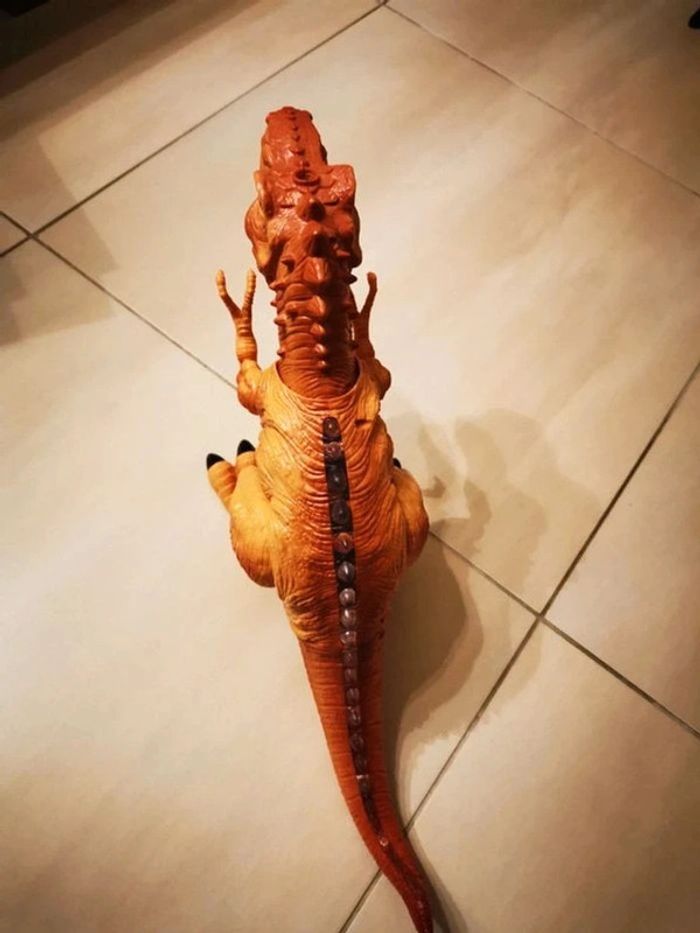 Figurine dinosaure - photo numéro 4