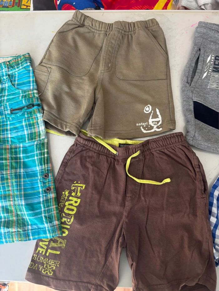 Lot de shorts 4 ans - photo numéro 3