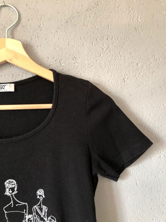 Teeshirt Newman taille S 🌻 - photo numéro 2