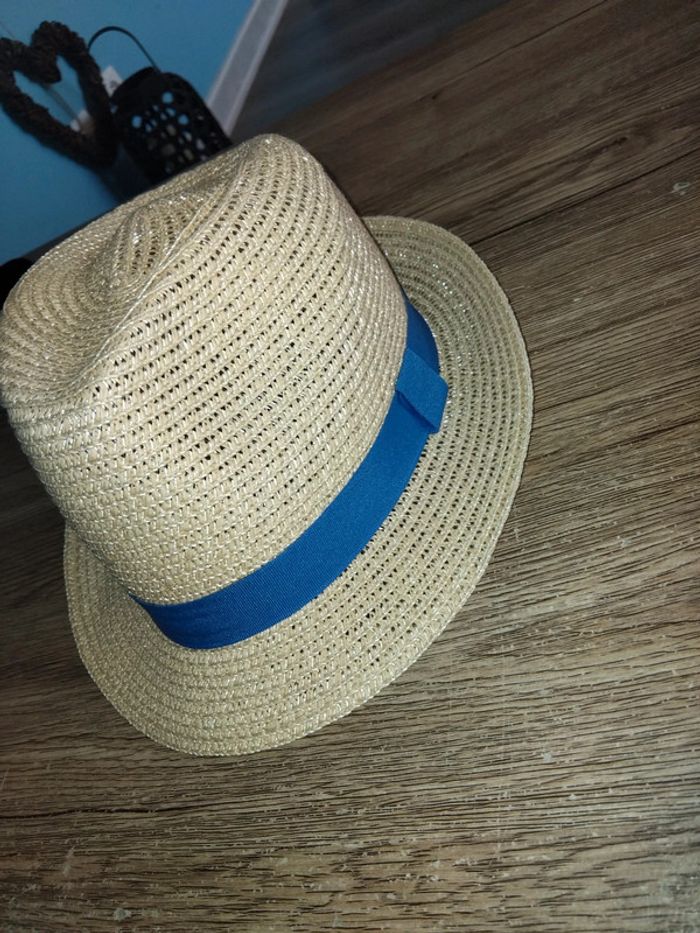 Chapeau Agora - photo numéro 2