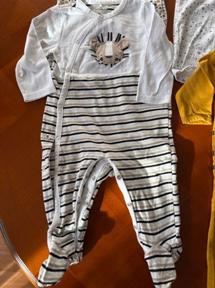 Pyjamas bébé - photo numéro 6
