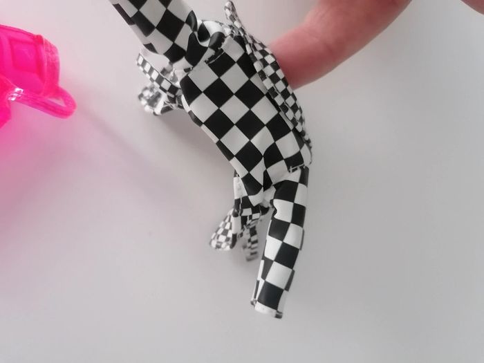 2 vêtements Barbie 👧🏻 - photo numéro 7