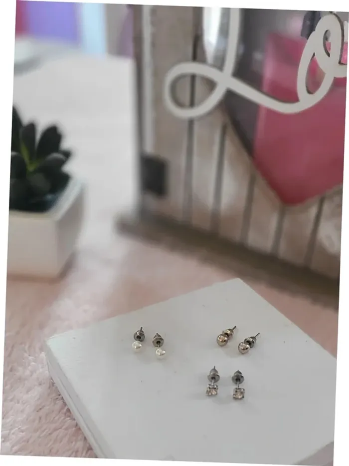 Lot de boucles d’oreilles _ variées & tendance