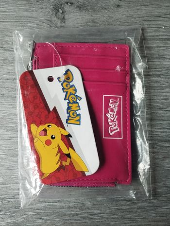 Pokémon : Evoli Porte-Cartes Fushia