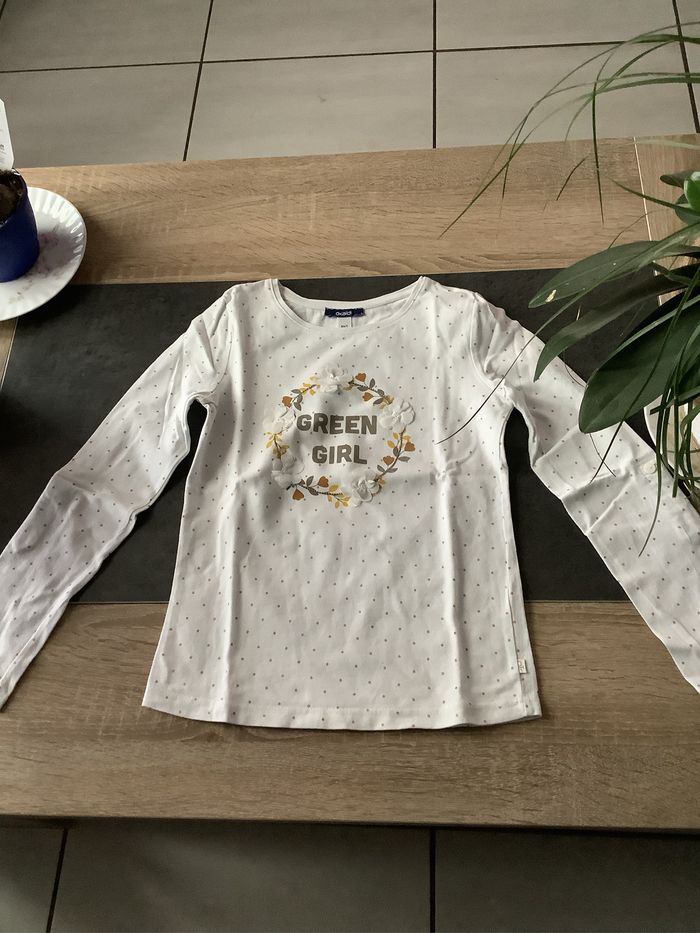 T-shirt taille 8 ans