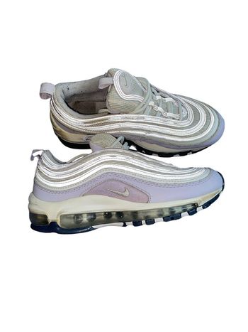 Baskets Nike taille 35,5 mixte