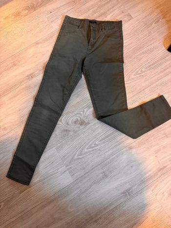Jeans kaki neuf sans étiquette