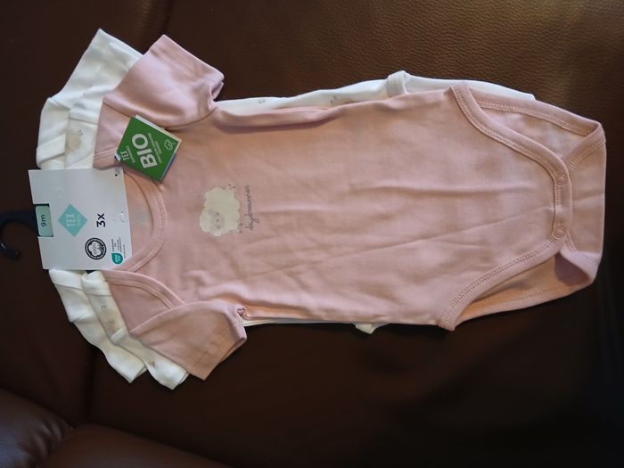 lot 3 bodies manches courtes fille tex baby 71 cm 9 mois - photo numéro 1