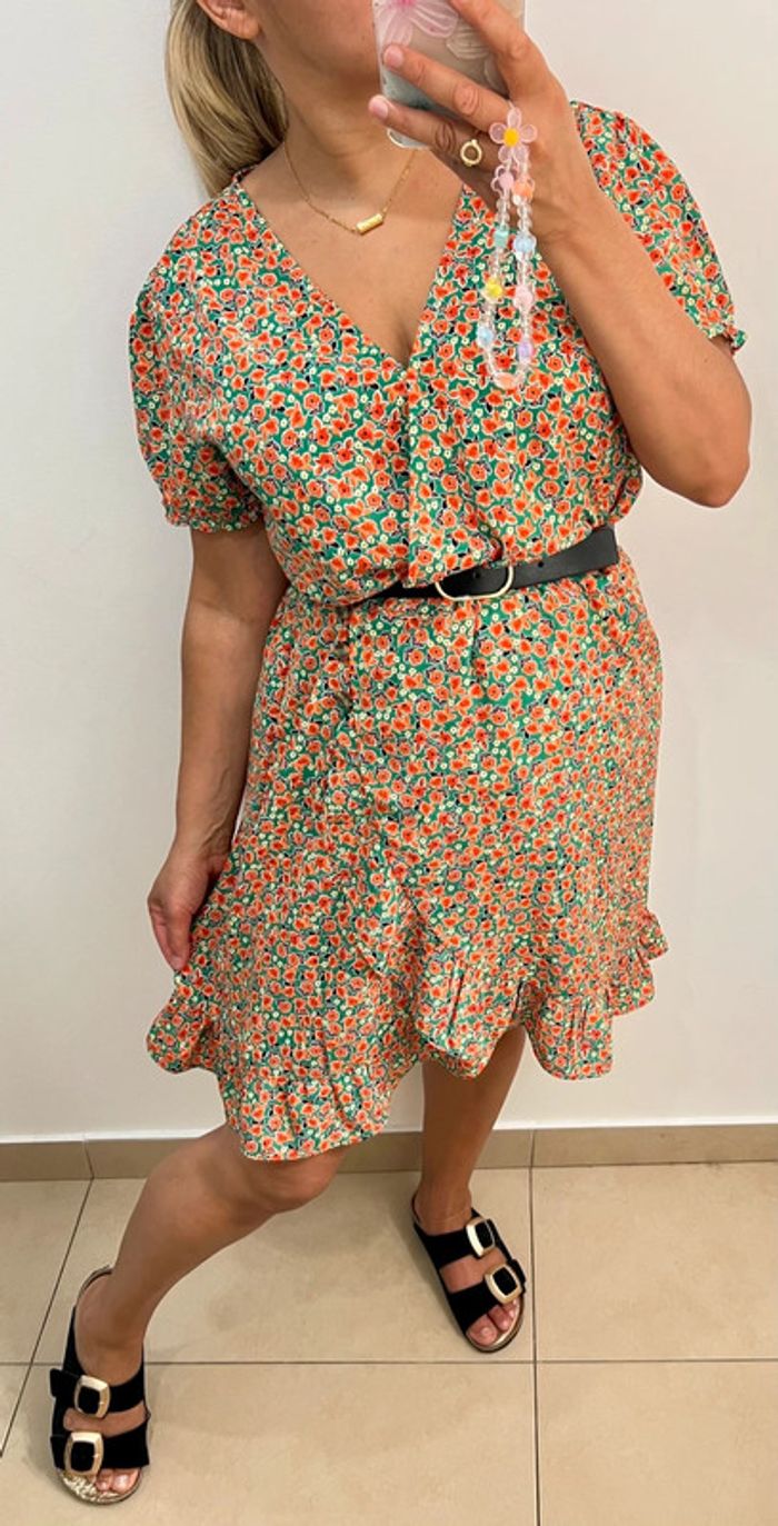 🧡Robe fleurie fluide Taille L
