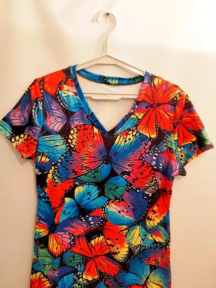 🌸 Superbe robe d'été multicolore à motif papillon ,Taille L ,Neuve 🌸 - photo numéro 3