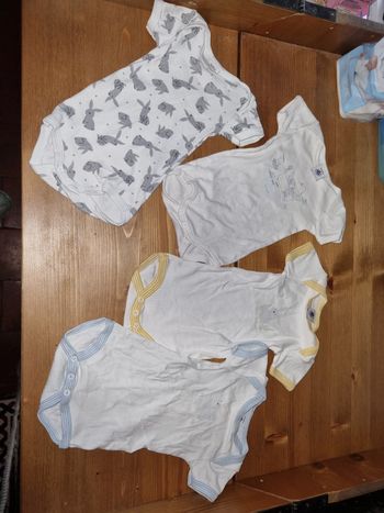 16 body 3mois différente marques