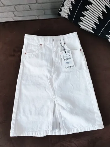 Jupe mi-longue en jean blanc – Zara | Taille 6 ans