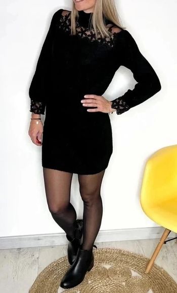 Robe pull avec détail en dentelle col et manche Taille unique