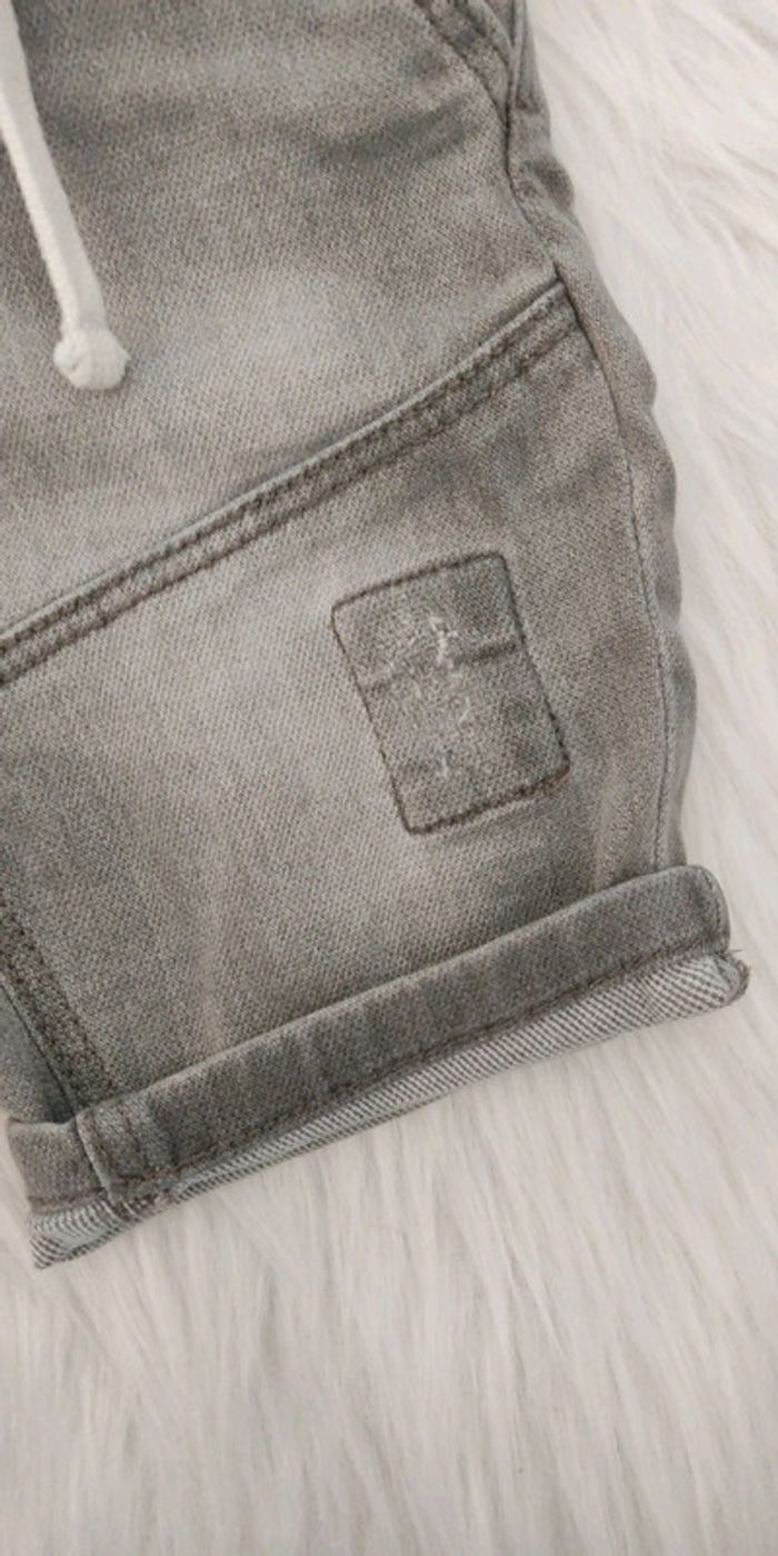 Short gris - photo numéro 2