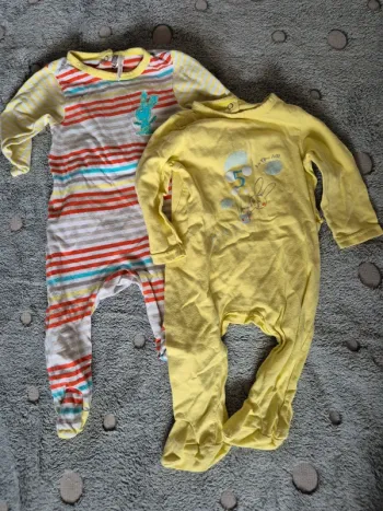 Lot de 2 pyjamas 6 mois mi-saison