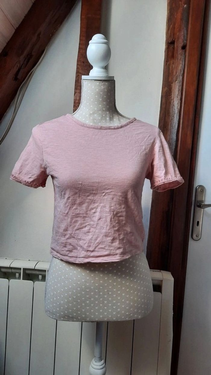 Tee-shirt avec dos en dentelle - photo numéro 2