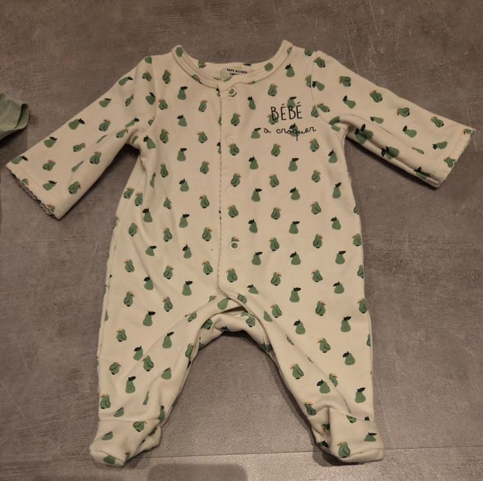 Pyjama + bodie MC tape a l'œil 1mois - photo numéro 3