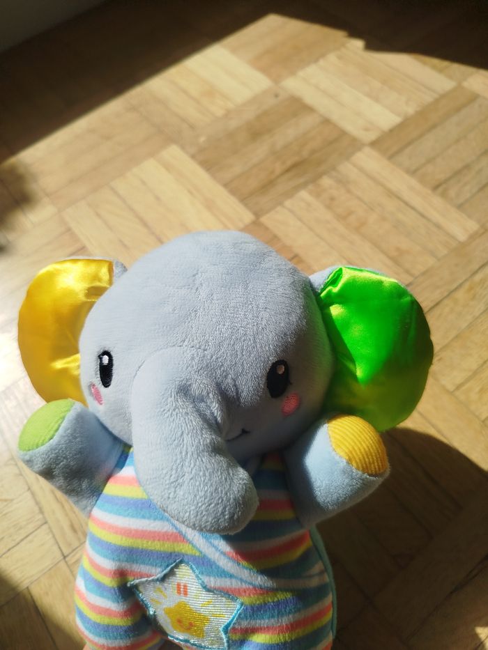 Peluche sonore VTech Nino elephantino lumineux -plus de 45 mélodies - photo numéro 7
