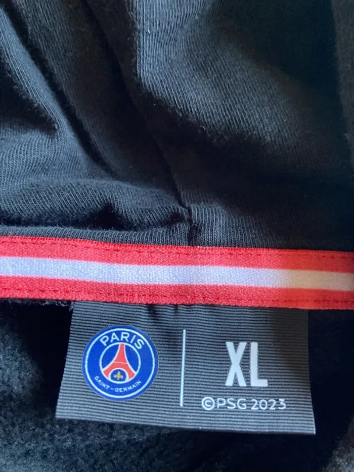 Sweat PSG Paris - photo numéro 3