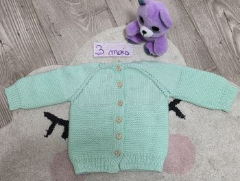 Gilet fait main 3 mois