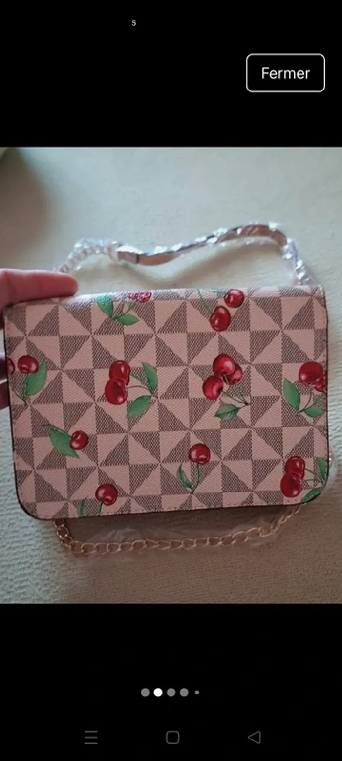 Petit sac cerise 🍒 - photo numéro 5