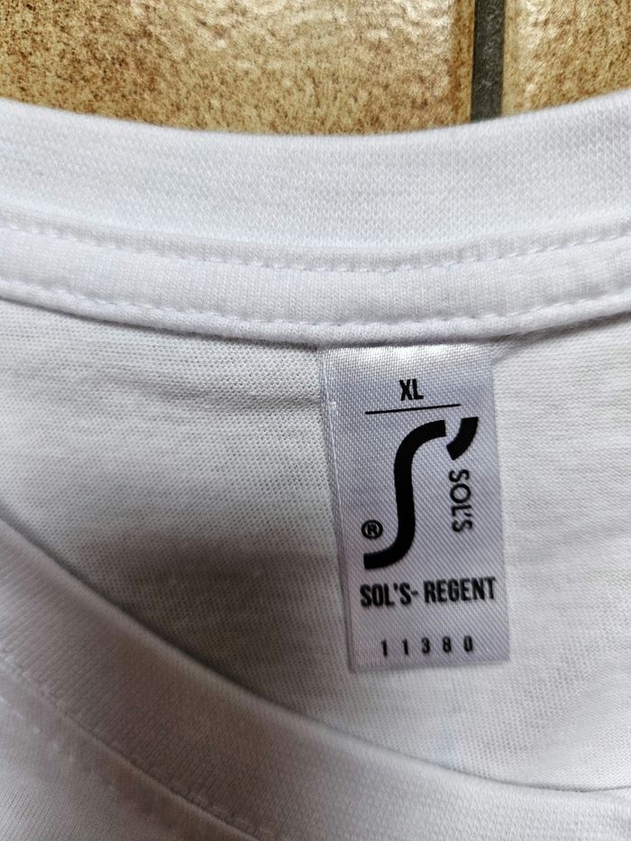 Tee-shirt neuf - photo numéro 2