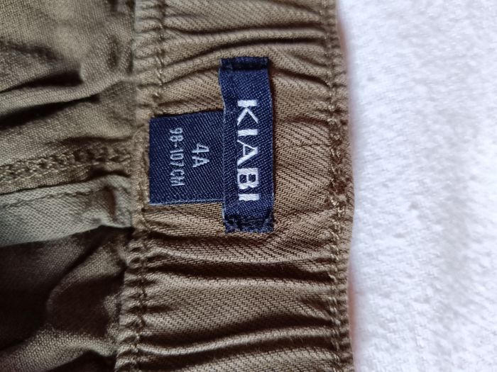 Short kaki 4 ans - photo numéro 3