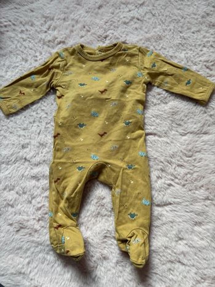 Lot 6 pyjamas 1mois - photo numéro 2
