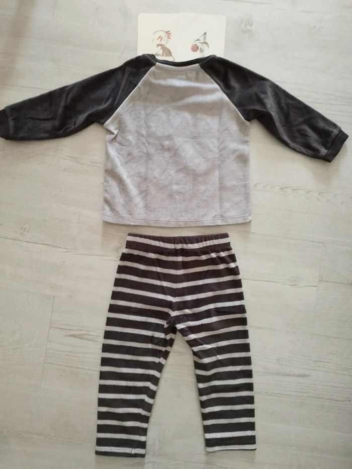 Très joli pyjama velours deux pièces Sergent Major taille 2 ans - photo numéro 3