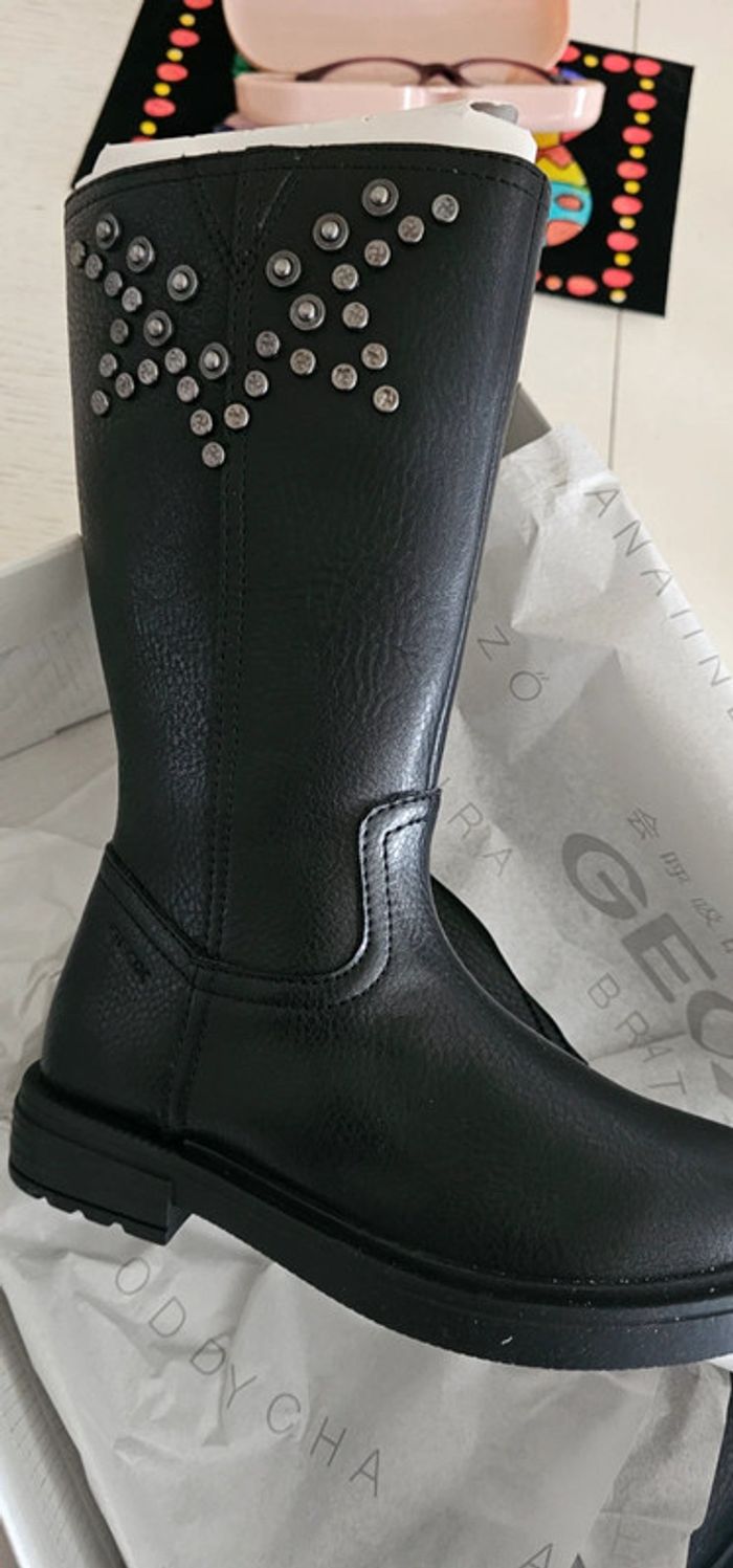 Bottes cuir geox neuves taille 28
