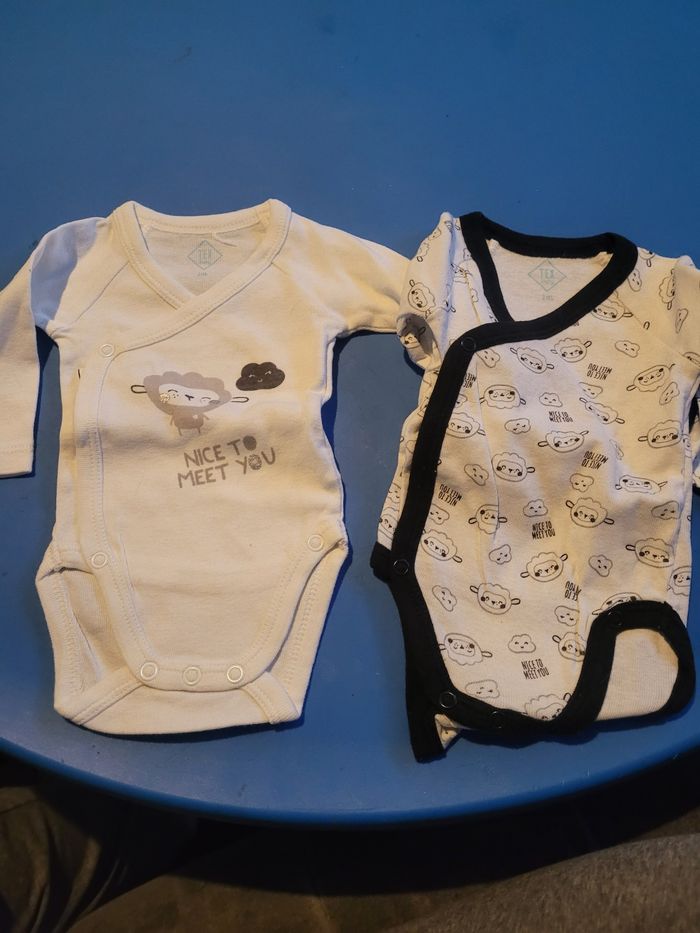 2 bodies manche longue 1 mois