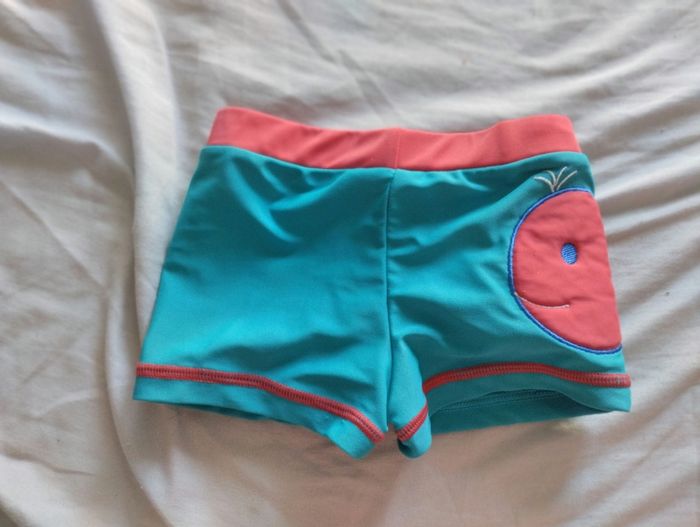 Maillot de bain taille 18 mois - photo numéro 2