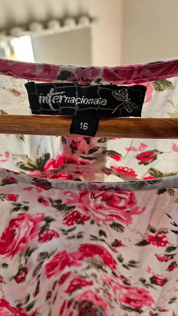Robe à fleurs - photo numéro 3