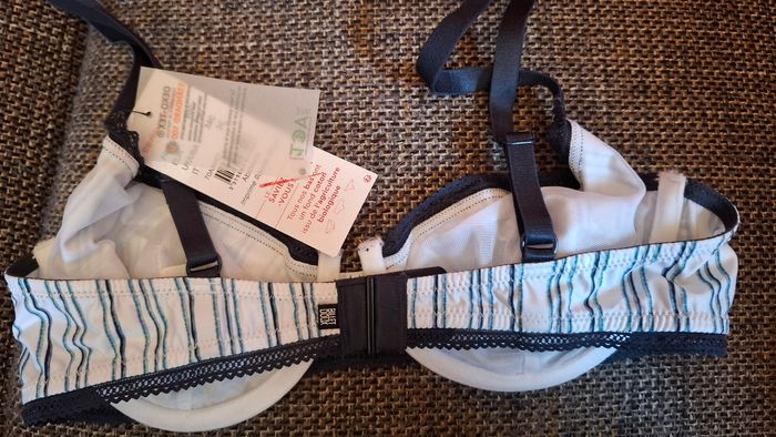 Soutien-gorge Taille 90c - photo numéro 2
