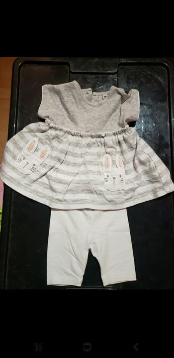 Ensemble pantalon tee shirt