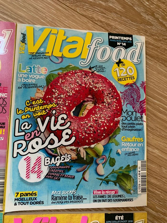 Lot de 4 magazines revues cuisine vitalfood - recettes - photo numéro 3