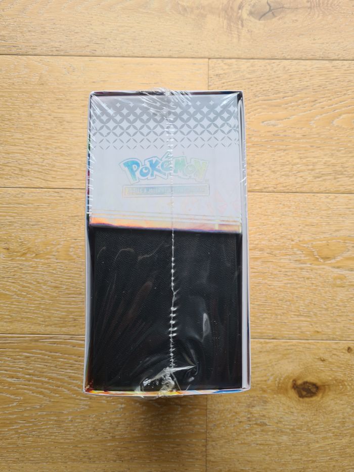 ETB - Pokémon Évolution Prismatique EV8.5 !! - photo numéro 3