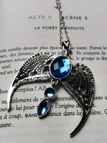 Chaine et pendentif horcruxe