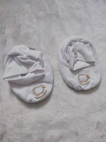 Chaussons blanc en tissu 3-6 mois