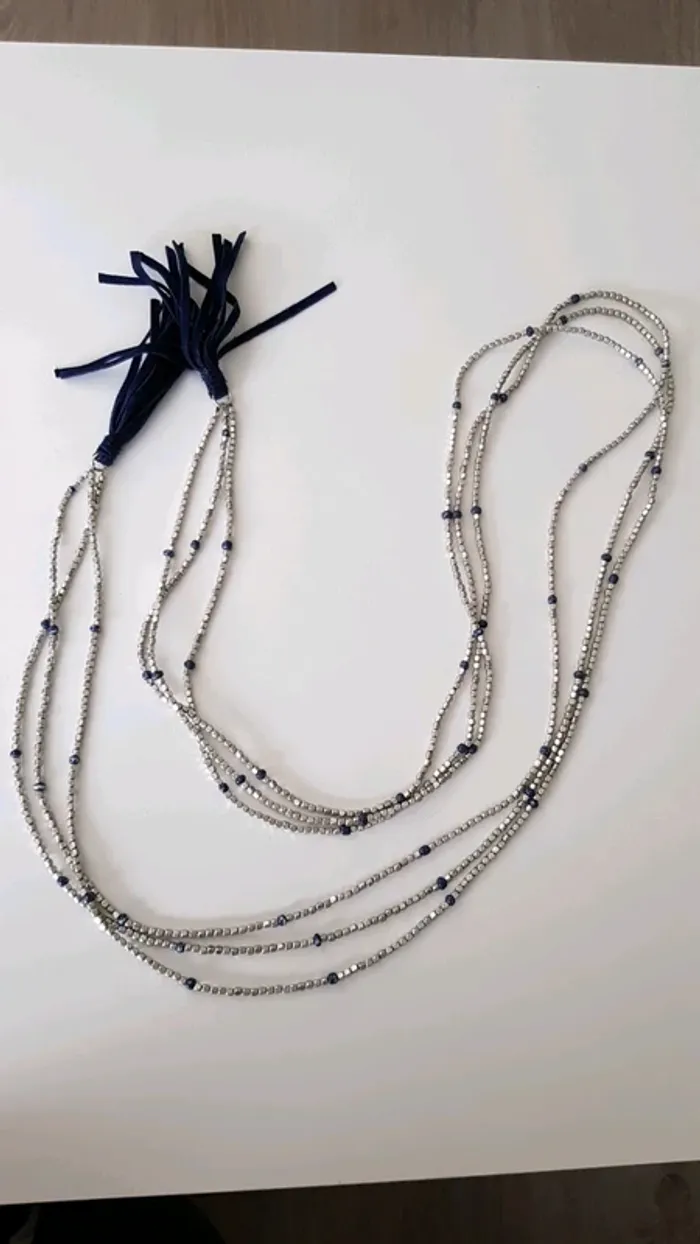 Collier foulard
