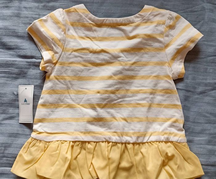 Tunique baby gap neuve 6 mois - photo numéro 2
