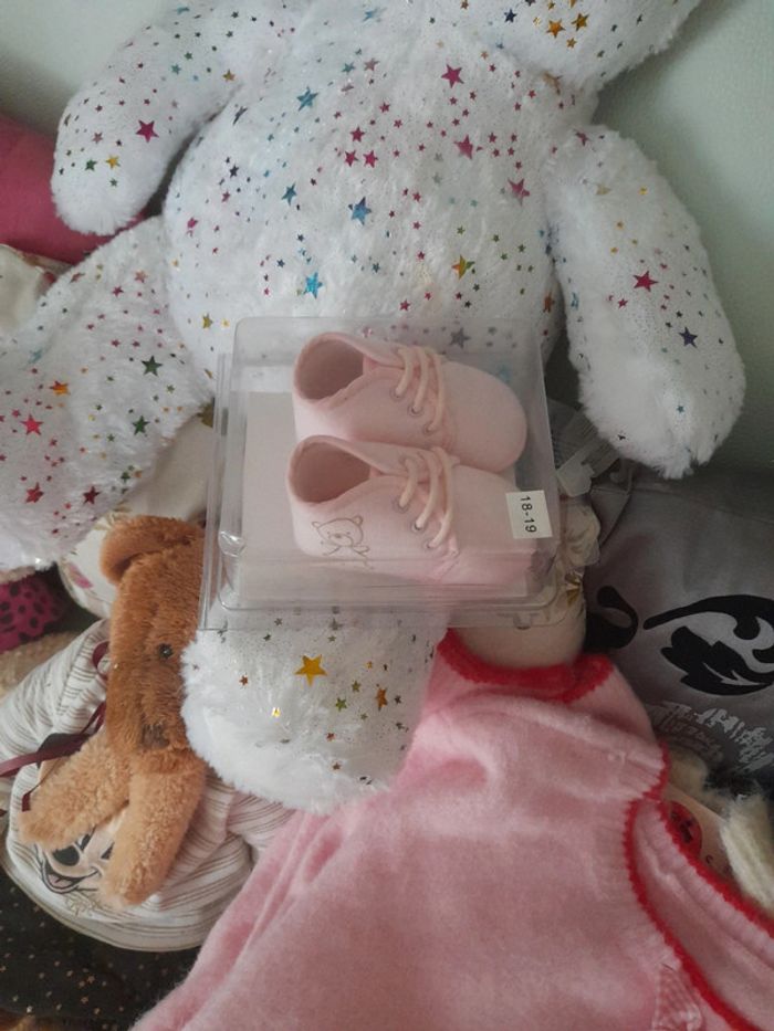 Chaussures bébé neuve