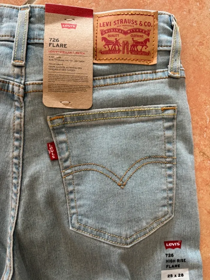 Jean levis 726 flare - photo numéro 3