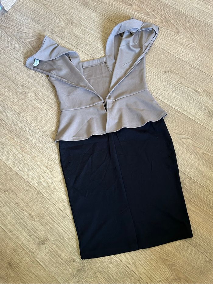 Robe noire et beige à manches courtes Anna Field taille M TBE - photo numéro 8